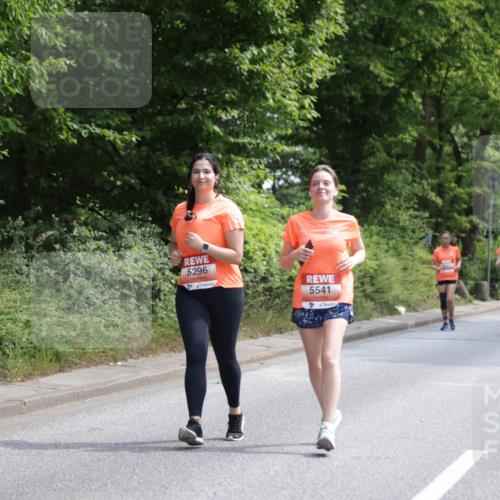 15.06.2025 - REWE Women's Run Jannik Wohlers http://msf.ph/oto/7934815 15.06.2025 10:12:28 Laufen 5630, 5296, 5541 meine-sportfotos.de
