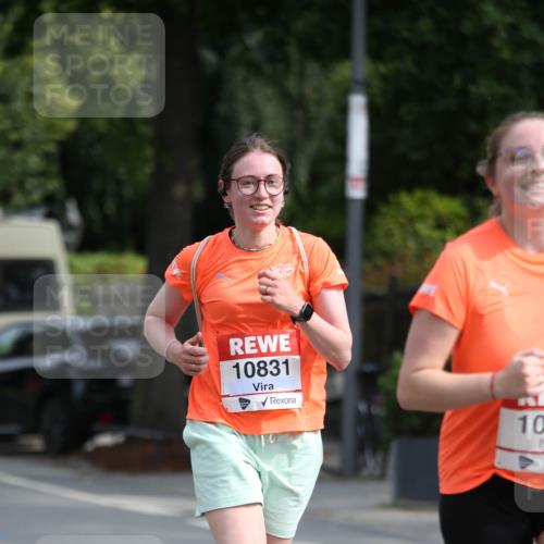 15.06.2025 - REWE Women's Run Jannik Wohlers http://msf.ph/oto/7934871 15.06.2025 09:52:40 Laufen 10831 meine-sportfotos.de