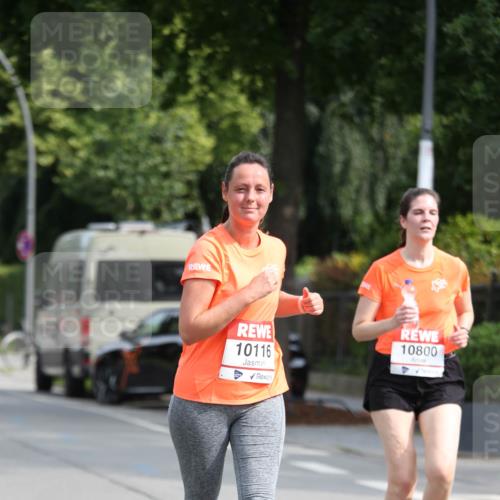 15.06.2025 - REWE Women's Run Jannik Wohlers http://msf.ph/oto/7934879 15.06.2025 09:52:44 Laufen 10116, 10800 meine-sportfotos.de