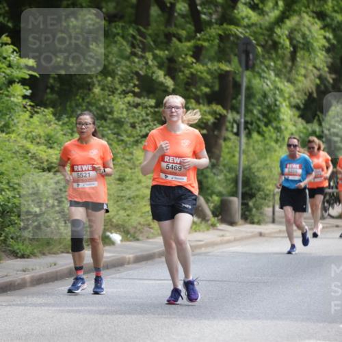 15.06.2025 - REWE Women's Run Jannik Wohlers http://msf.ph/oto/7934892 15.06.2025 10:12:31 Laufen 5521, 180039, 5469, 5255 meine-sportfotos.de