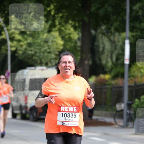 15.06.2025 - REWE Women's Run Jannik Wohlers http://msf.ph/oto/7934965 15.06.2025 09:52:49 Laufen 9, 10336 meine-sportfotos.de