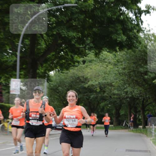 15.06.2025 - REWE Women's Run Jannik Wohlers http://msf.ph/oto/7934990 15.06.2025 08:25:50 Laufen 100, 10754 meine-sportfotos.de