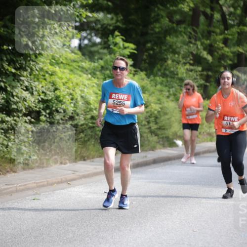 15.06.2025 - REWE Women's Run Jannik Wohlers http://msf.ph/oto/7935006 15.06.2025 10:12:39 Laufen 5255, 51, 6041 meine-sportfotos.de