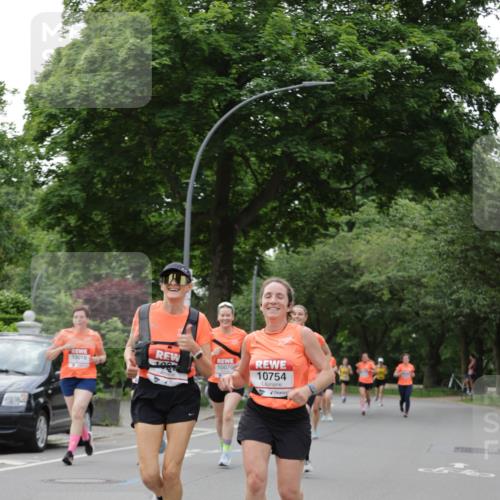 15.06.2025 - REWE Women's Run Jannik Wohlers http://msf.ph/oto/7935059 15.06.2025 08:25:50 Laufen 10016, 1009, 10070, 10754 meine-sportfotos.de