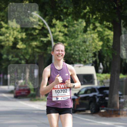 15.06.2025 - REWE Women's Run Jannik Wohlers http://msf.ph/oto/7935079 15.06.2025 08:38:45 Laufen 10702 meine-sportfotos.de