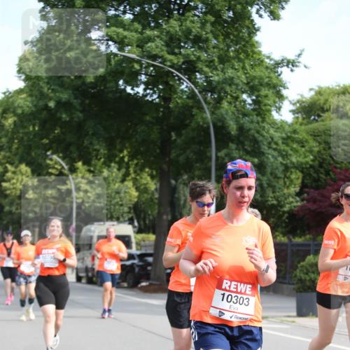 15.06.2025 - REWE Women's Run Jannik Wohlers http://msf.ph/oto/7935101 15.06.2025 09:52:56 Laufen 10755, 10303 meine-sportfotos.de