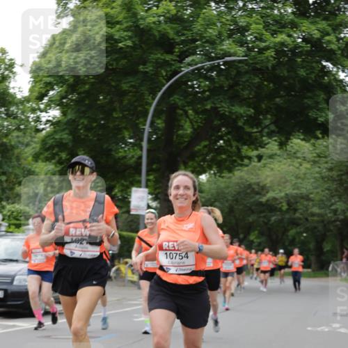 15.06.2025 - REWE Women's Run Jannik Wohlers http://msf.ph/oto/7935106 15.06.2025 08:25:51 Laufen 10754 meine-sportfotos.de