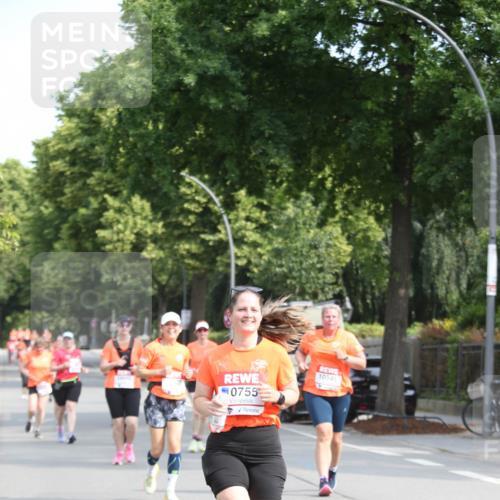 15.06.2025 - REWE Women's Run Jannik Wohlers http://msf.ph/oto/7935126 15.06.2025 09:52:57 Laufen 0755, 10545 meine-sportfotos.de
