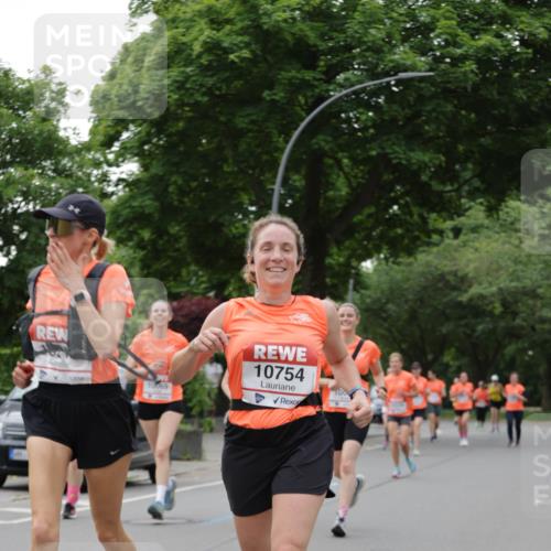 15.06.2025 - REWE Women's Run Jannik Wohlers http://msf.ph/oto/7935131 15.06.2025 08:25:51 Laufen 10754 meine-sportfotos.de