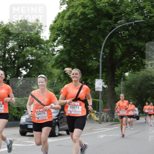 15.06.2025 - REWE Women's Run Jannik Wohlers http://msf.ph/oto/7935175 15.06.2025 08:25:53 Laufen 59, 10070, 10071 meine-sportfotos.de