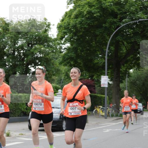 15.06.2025 - REWE Women's Run Jannik Wohlers http://msf.ph/oto/7935187 15.06.2025 08:25:53 Laufen 59, 10070, 1007, 10308 meine-sportfotos.de