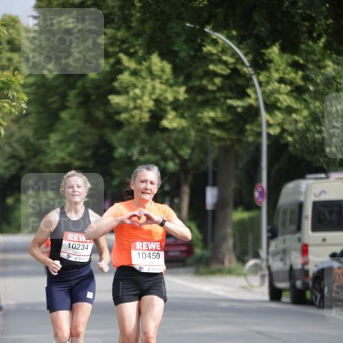 15.06.2025 - REWE Women's Run Jannik Wohlers http://msf.ph/oto/7935242 15.06.2025 08:40:21 Laufen 10234, 10450 meine-sportfotos.de