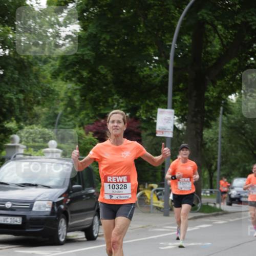 15.06.2025 - REWE Women's Run Jannik Wohlers http://msf.ph/oto/7935286 15.06.2025 08:25:55 Laufen 1043, 10328, 10417 meine-sportfotos.de