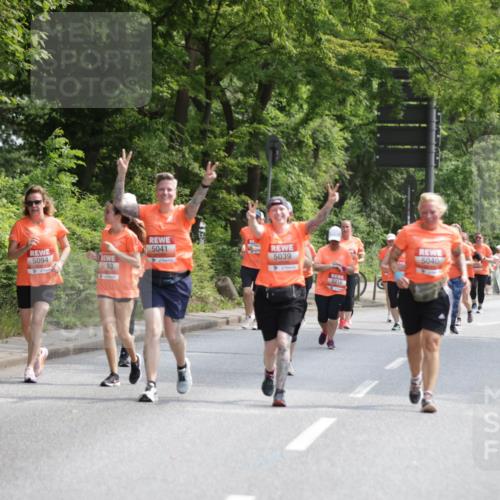 15.06.2025 - REWE Women's Run Jannik Wohlers http://msf.ph/oto/7935303 15.06.2025 10:12:44 Laufen 5041, 5039, 5094, 5193, 5215, 5040 meine-sportfotos.de