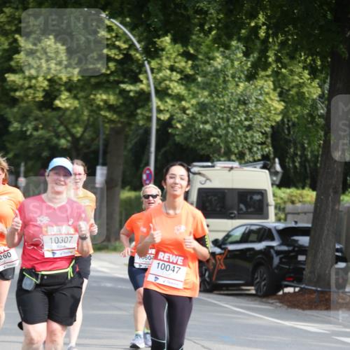 15.06.2025 - REWE Women's Run Jannik Wohlers http://msf.ph/oto/7935334 15.06.2025 09:53:04 Laufen 260, 10307, 0604, 10047 meine-sportfotos.de