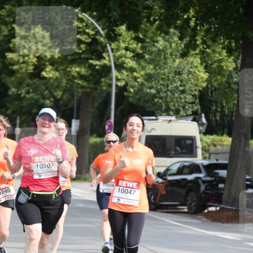 15.06.2025 - REWE Women's Run Jannik Wohlers http://msf.ph/oto/7935335 15.06.2025 09:53:04 Laufen 0260, 10307, 10604, 10047 meine-sportfotos.de
