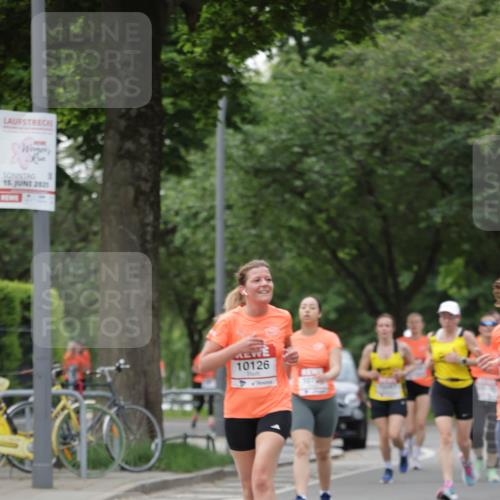 15.06.2025 - REWE Women's Run Jannik Wohlers http://msf.ph/oto/7935345 15.06.2025 08:25:57 Laufen 15, 2025, 10126 meine-sportfotos.de