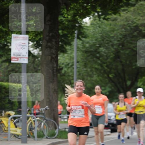 15.06.2025 - REWE Women's Run Jannik Wohlers http://msf.ph/oto/7935370 15.06.2025 08:25:57 Laufen 15, 2925, 10128 meine-sportfotos.de