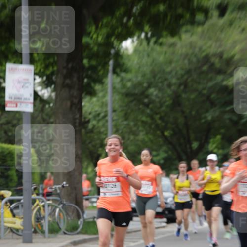 15.06.2025 - REWE Women's Run Jannik Wohlers http://msf.ph/oto/7935373 15.06.2025 08:25:57 Laufen 10126 meine-sportfotos.de