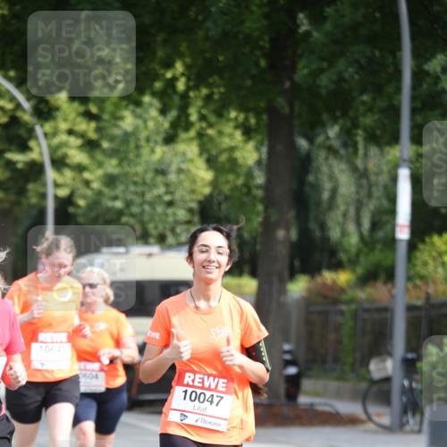 15.06.2025 - REWE Women's Run Jannik Wohlers http://msf.ph/oto/7935380 15.06.2025 09:53:05 Laufen 10641, 10047 meine-sportfotos.de