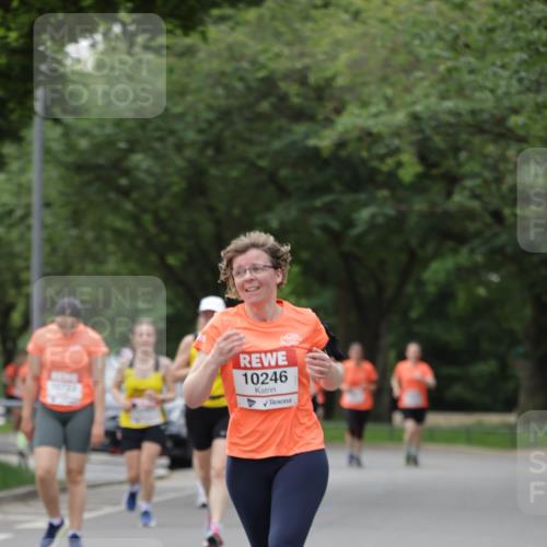 15.06.2025 - REWE Women's Run Jannik Wohlers http://msf.ph/oto/7935440 15.06.2025 08:25:59 Laufen 10246 meine-sportfotos.de