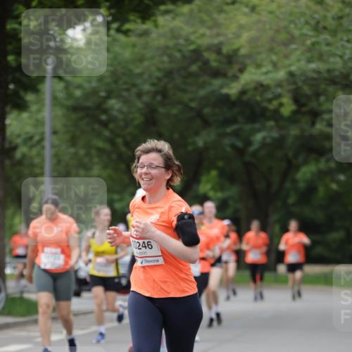 15.06.2025 - REWE Women's Run Jannik Wohlers http://msf.ph/oto/7935459 15.06.2025 08:25:59 Laufen 0246 meine-sportfotos.de