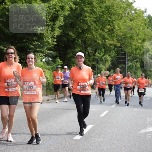 15.06.2025 - REWE Women's Run Jannik Wohlers http://msf.ph/oto/7935474 15.06.2025 10:12:51 Laufen 5094, 5193, 5095, 6414, 5108 meine-sportfotos.de