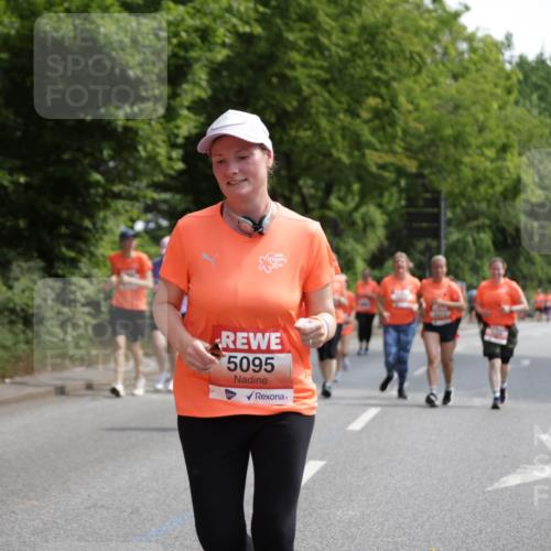 15.06.2025 - REWE Women's Run Jannik Wohlers http://msf.ph/oto/7935566 15.06.2025 10:12:53 Laufen 5095 meine-sportfotos.de