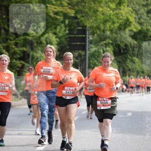 15.06.2025 - REWE Women's Run Jannik Wohlers http://msf.ph/oto/7935582 15.06.2025 10:12:54 Laufen 5055, 5056, 5414, 5198 meine-sportfotos.de