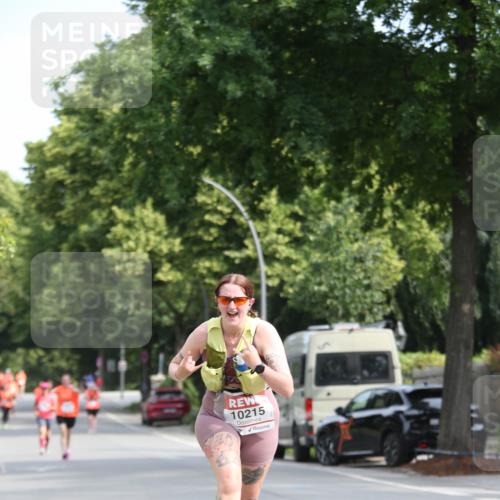 15.06.2025 - REWE Women's Run Jannik Wohlers http://msf.ph/oto/7935604 15.06.2025 09:53:21 Laufen 10215 meine-sportfotos.de