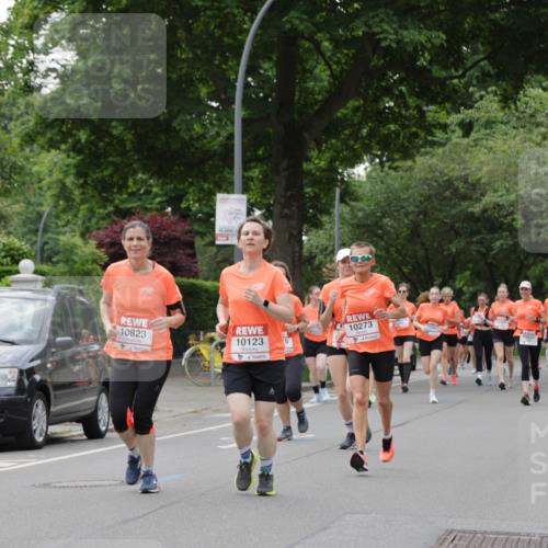 15.06.2025 - REWE Women's Run Jannik Wohlers http://msf.ph/oto/7935641 15.06.2025 08:26:14 Laufen 1043, 10823, 10123, 15, 10273 meine-sportfotos.de