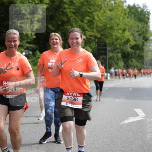 15.06.2025 - REWE Women's Run Jannik Wohlers http://msf.ph/oto/7935674 15.06.2025 10:12:58 Laufen 52, 5055, 50, 5198 meine-sportfotos.de