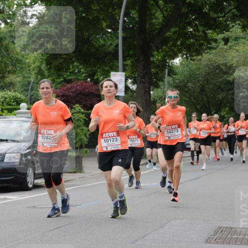 15.06.2025 - REWE Women's Run Jannik Wohlers http://msf.ph/oto/7935682 15.06.2025 08:26:14 Laufen 1043, 1082, 10123, 10675, 10273, 10621 meine-sportfotos.de