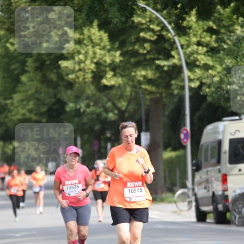 15.06.2025 - REWE Women's Run Jannik Wohlers http://msf.ph/oto/7935701 15.06.2025 09:53:32 Laufen 10835, 10515 meine-sportfotos.de