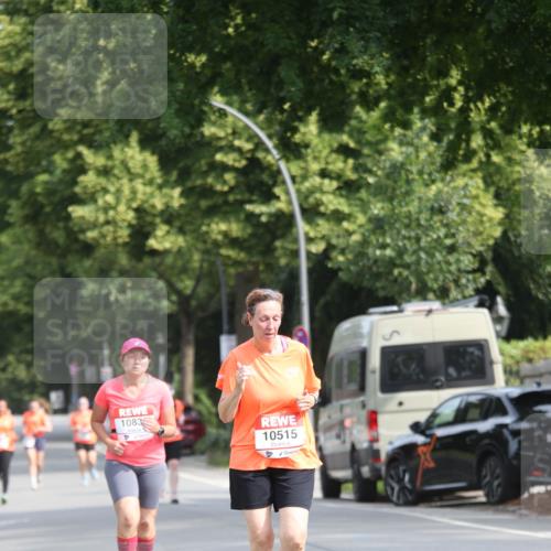 15.06.2025 - REWE Women's Run Jannik Wohlers http://msf.ph/oto/7935735 15.06.2025 09:53:33 Laufen 1083, 10515 meine-sportfotos.de