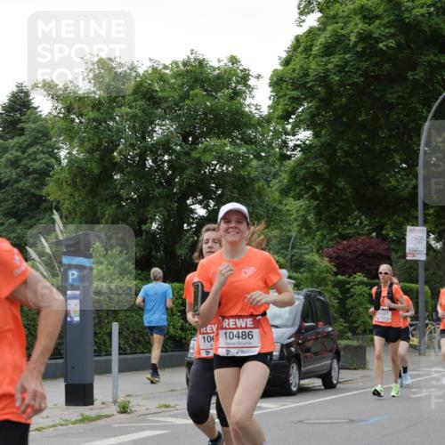 15.06.2025 - REWE Women's Run Jannik Wohlers http://msf.ph/oto/7935749 15.06.2025 08:26:17 Laufen 106, 10486, 10221 meine-sportfotos.de