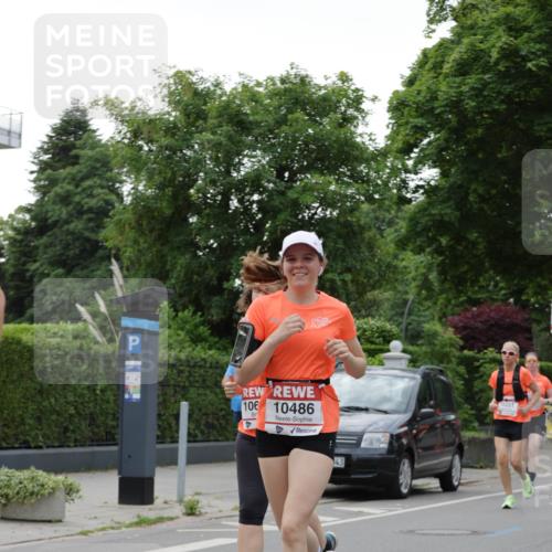 15.06.2025 - REWE Women's Run Jannik Wohlers http://msf.ph/oto/7935758 15.06.2025 08:26:17 Laufen 106, 9, 10486, 43 meine-sportfotos.de