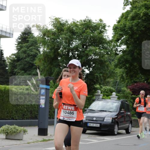 15.06.2025 - REWE Women's Run Jannik Wohlers http://msf.ph/oto/7935785 15.06.2025 08:26:18 Laufen 10486, 1043, 10221 meine-sportfotos.de