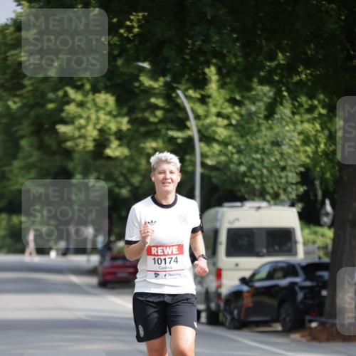 15.06.2025 - REWE Women's Run Jannik Wohlers http://msf.ph/oto/7935800 15.06.2025 08:41:39 Laufen 10174 meine-sportfotos.de