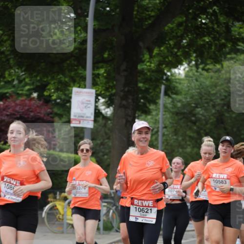 15.06.2025 - REWE Women's Run Jannik Wohlers http://msf.ph/oto/7935831 15.06.2025 08:26:19 Laufen 1086, 374, 10621, 10583 meine-sportfotos.de