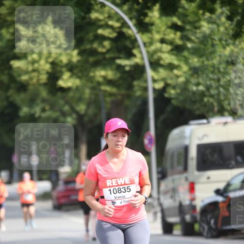 15.06.2025 - REWE Women's Run Jannik Wohlers http://msf.ph/oto/7935848 15.06.2025 09:53:35 Laufen 10835 meine-sportfotos.de