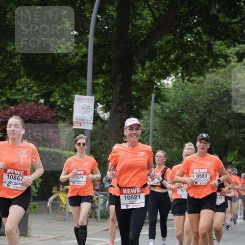 15.06.2025 - REWE Women's Run Jannik Wohlers http://msf.ph/oto/7935850 15.06.2025 08:26:19 Laufen 10867, 15, 2825, 374, 10621, 103, 0583, 133 meine-sportfotos.de