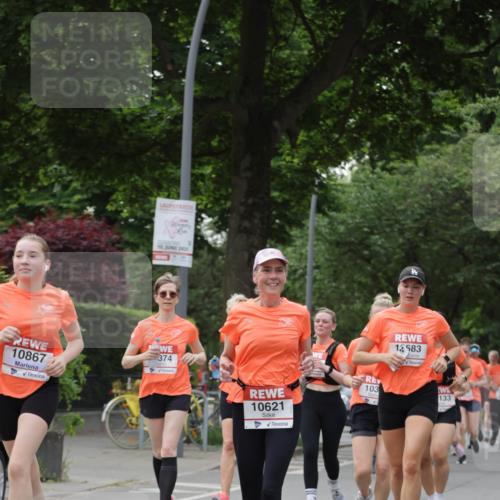 15.06.2025 - REWE Women's Run Jannik Wohlers http://msf.ph/oto/7935855 15.06.2025 08:26:19 Laufen 15, 2825, 10867, 374, 10621, 13583, 103, 133 meine-sportfotos.de
