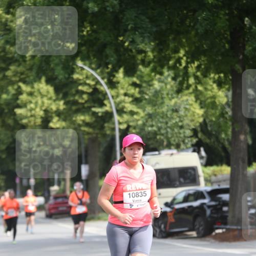 15.06.2025 - REWE Women's Run Jannik Wohlers http://msf.ph/oto/7935886 15.06.2025 09:53:36 Laufen 10835, 4 meine-sportfotos.de