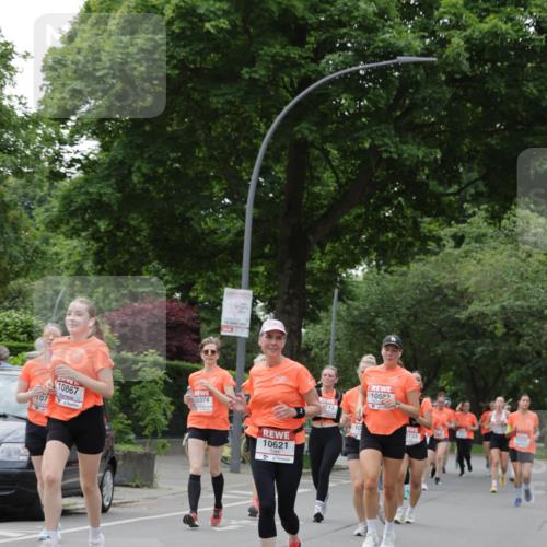 15.06.2025 - REWE Women's Run Jannik Wohlers http://msf.ph/oto/7935888 15.06.2025 08:26:19 Laufen 107, 10867, 10374, 10621, 10593, 743, 10, 10339, 0133 meine-sportfotos.de
