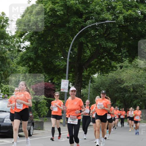 15.06.2025 - REWE Women's Run Jannik Wohlers http://msf.ph/oto/7935892 15.06.2025 08:26:20 Laufen 10867, 0374, 10621, 0743, 10583, 0133, 10339 meine-sportfotos.de