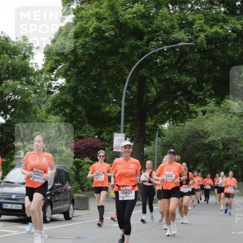 15.06.2025 - REWE Women's Run Jannik Wohlers http://msf.ph/oto/7935904 15.06.2025 08:26:20 Laufen 1043, 10867, 374, 10621, 10583, 10133 meine-sportfotos.de