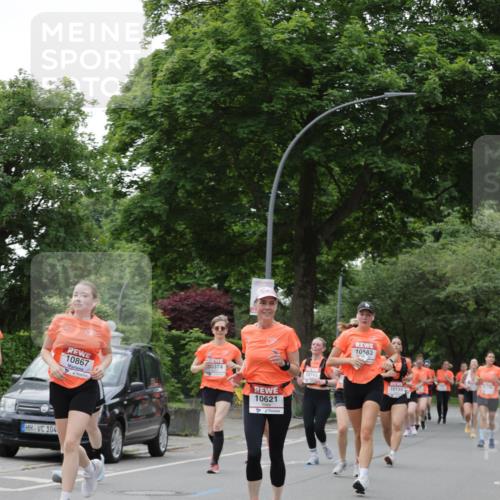 15.06.2025 - REWE Women's Run Jannik Wohlers http://msf.ph/oto/7935915 15.06.2025 08:26:20 Laufen 104, 10867, 0374, 10621, 10743, 10583, 10133 meine-sportfotos.de