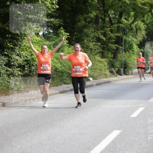 15.06.2025 - REWE Women's Run Jannik Wohlers http://msf.ph/oto/7935932 15.06.2025 10:13:09 Laufen 5139, 5253 meine-sportfotos.de