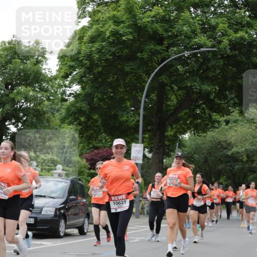 15.06.2025 - REWE Women's Run Jannik Wohlers http://msf.ph/oto/7935951 15.06.2025 08:26:20 Laufen 986, 1043, 10376, 107, 10621, 10593, 10133 meine-sportfotos.de